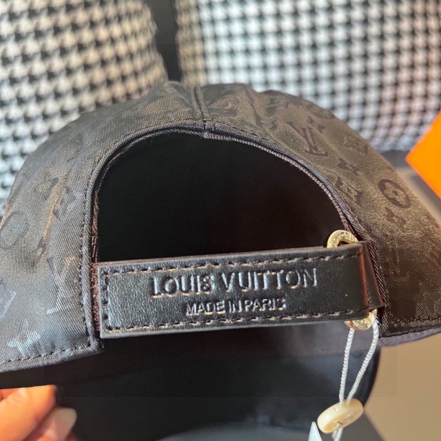 루이비통 LV 남여공용 볼캡 모자 LV161
