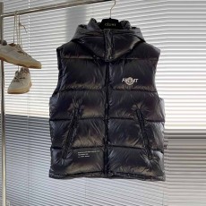 몽클레어 Moncler 남성 패딩조끼 M02978