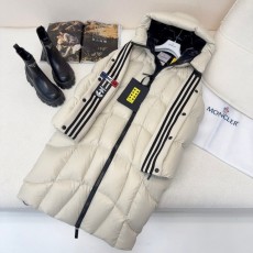 몽클레어 Moncler 여성 패딩 M03004