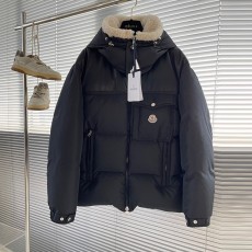 몽클레어 Moncler 남성 패딩 M03010