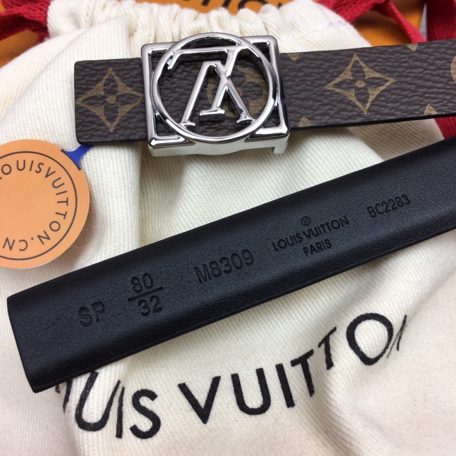 루이비통 LOUIS VUITTON  여성 양면 벨트 LV0750