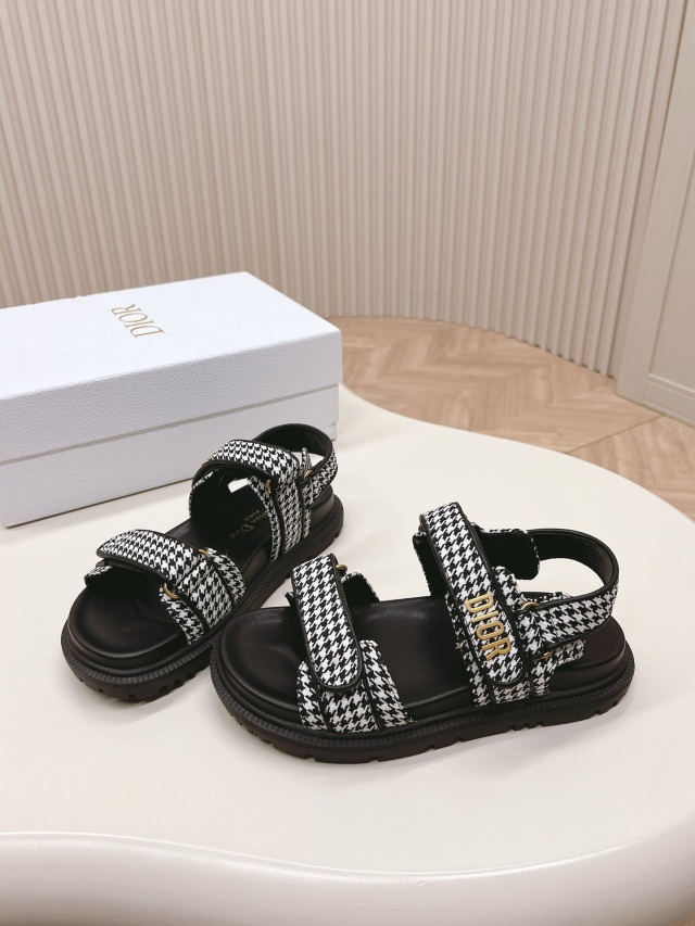 디올 DIOR 여성 샌들 D17663