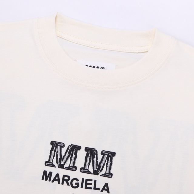 메종 마르지엘라 Maison Margiela 남성 라운드 반팔 MG153