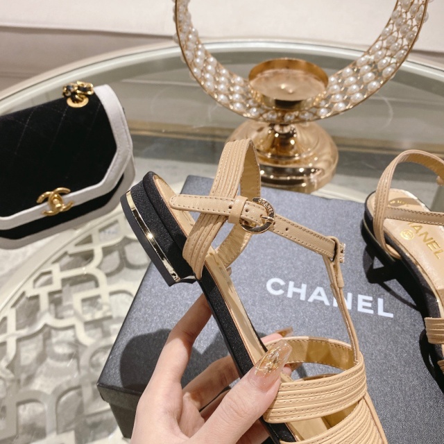 샤넬 CHANEL 여성 샌들 C01483