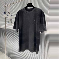 메종 마르지엘라 Maison Margiela 남성 라운드 반팔 MG230