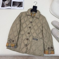 버버리 BURBERRY 여성 경량 패딩 BBR4102