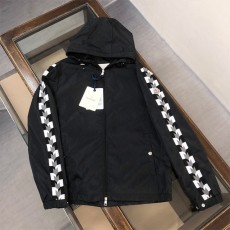 몽클레어 Moncler 남성 바람막이자켓 M03498