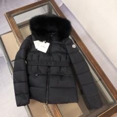 몽클레어 Moncler 여성 패딩 M03530