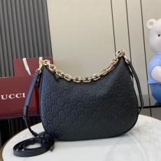 구찌 GUCCI 여성 GG 엠블럼 숄더백 820453 GU1277