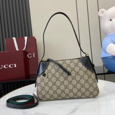 구찌 GUCCI 여성 GG 엠블럼 토트백 815218 GU1283