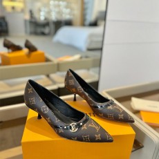 루이비통 LV 여성 펌프스 LV4792