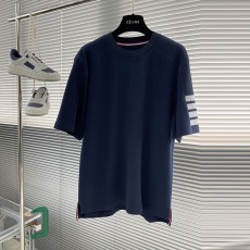 톰브라운 THOMBROWNE 남성 라운드 반팔 T5365