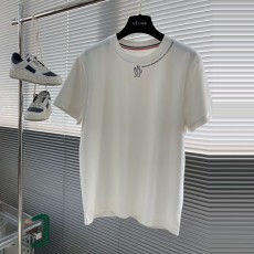 몽클레어 Moncler 남성 라운드 반팔 M03672