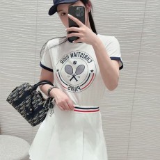 디올 DIOR 여성 라운드 반팔 DR1451
