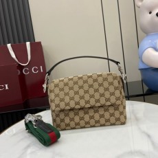 구찌 GUCCI 웹 디테일의 스몰 GG 크로스백 GU1341