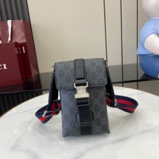 구찌 GUCCI 남성 GG 수프림 수퍼 미니 크로스백 816954 GU1353