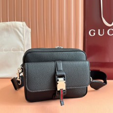 구찌 GUCCI 남성 크로스백 816751 GU1356