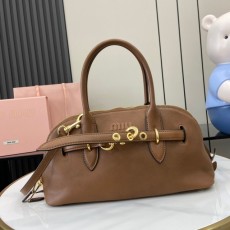 미우미우 MIUMIU 아방뛰르 미니 나파 가죽 백 5BB168 MU066