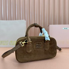 미우미우 MIUMIU 아르카디 가죽 토트백 5bb142 MU071