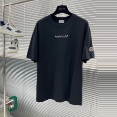 몽클레어 Moncler 남성 라운드 반팔 M03683