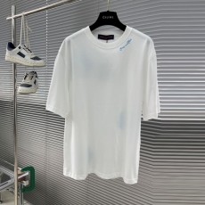 루이비통 LV 남성 라운드 반팔 LV8494