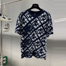 펜디 FENDI 남성 라운드 반팔 F301