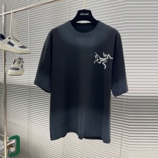 아크테릭스 ARCTERYX 남성 라운드 반팔 AT211