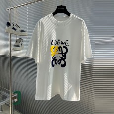 로에베 LOEWE 남성 라운드 반팔 LW0555