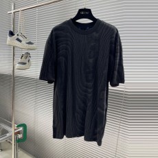 루이비통 LV 남성 라운드 반팔 LV8514