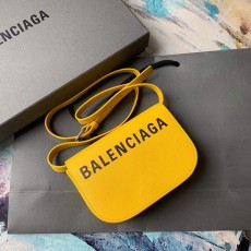 발렌시아가 Balenciaga 여성 크로스백  BC0258