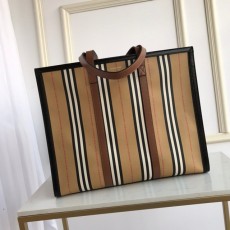 버버리 BURBERRY 쇼퍼백 BB0441
