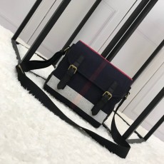 버버리 BURBERRY 메신저백 40202461 BB0556