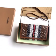 버버리 BURBERRY 스트라이프 80204041 BB0575