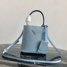 프라다 PRADA 1BA217 사피아노 파니에백 PR01213