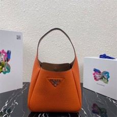 프라다 PRADA 1BC127 가죽 호보백 PR01190