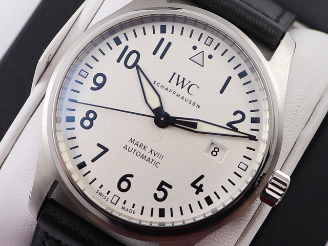 아이더블유씨 IWC 마크18 파일럿 IC001