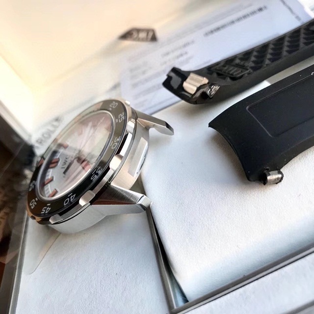 아이더블유씨 IWC 아쿠아타이머 IC006