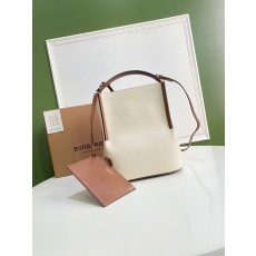 버버리 BURBERRY 레더 페기버킷백 BB0599
