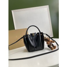 버버리 BURBERRY 레더 버킷백 BB0608