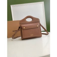 버버리 BURBERRY 레더 포켓백 BB0578