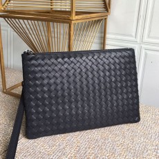 보테가 BOTTEGA VENETA 남성 클러치 BO0498