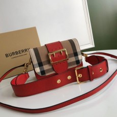 버버리 BURBERRY 크로스 바디백 BB0687