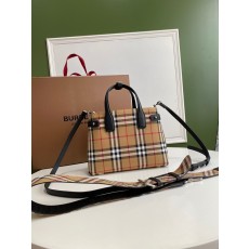 버버리 BURBERRY 스몰 타이틀백 BB0731