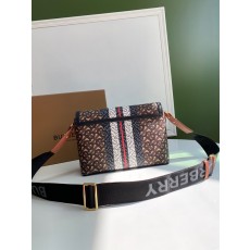버버리 BURBERRY 크로스 바디백 BB0678