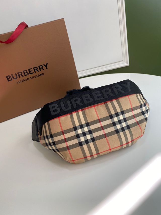 버버리 BURBERRY 남여공용 범백 BB0774