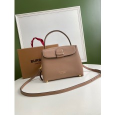 버버리 BURBERRY 스몰 타이틀백 BB0738