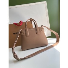 버버리 BURBERRY 스몰 타이틀백 BB0735