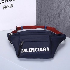 발렌시아가 Balenciaga 남여공용 벨트백  BC0379