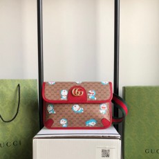 구찌 GUCCI 도라에몽 벨트백 647817 GU01628