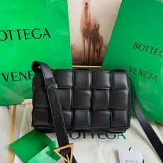 보테가 BOTTEGA VENETA 패딩 카세트백 BO0643